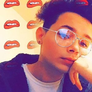 Meet your Posher, Wesley